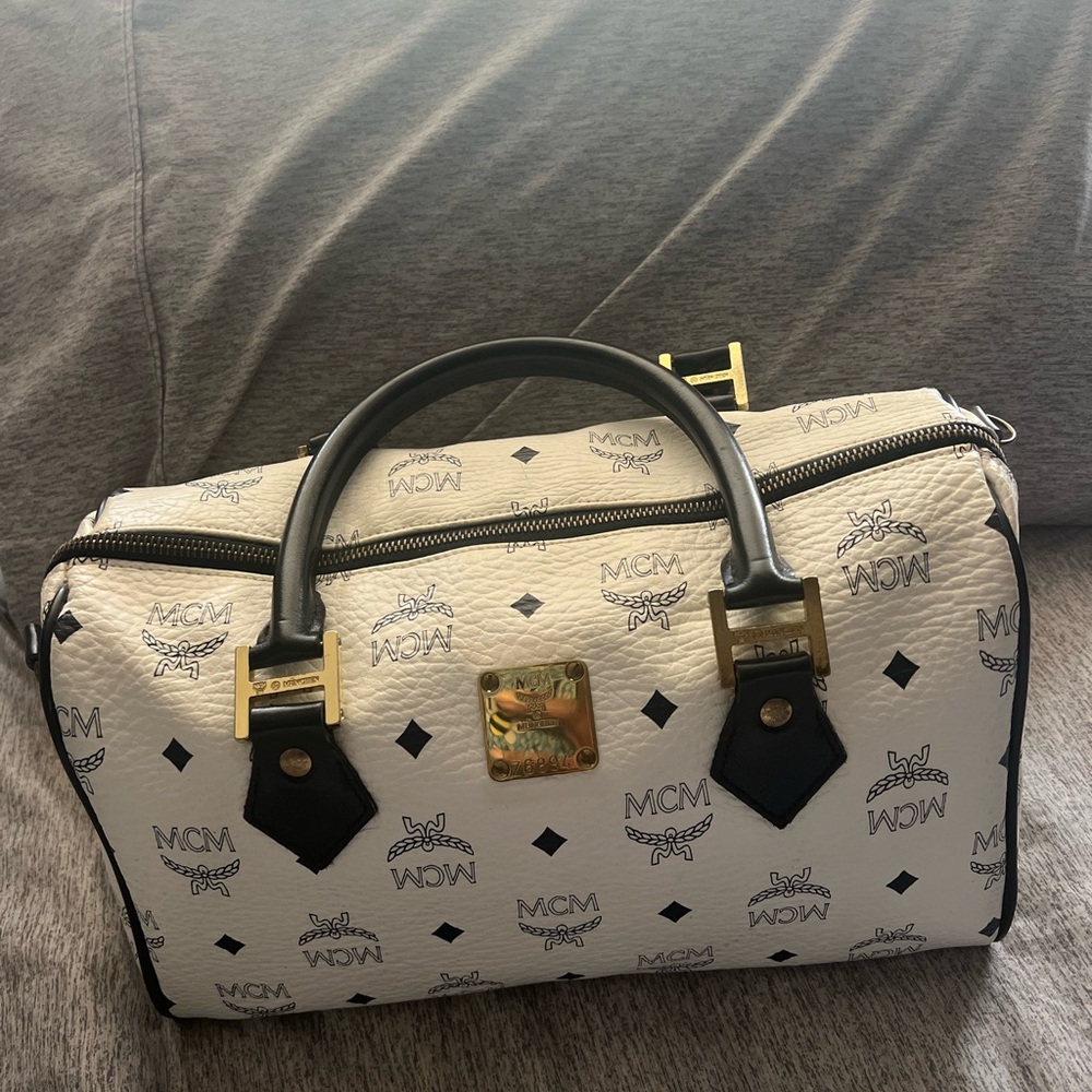 Vintage MCM White and Navy Boston Bag